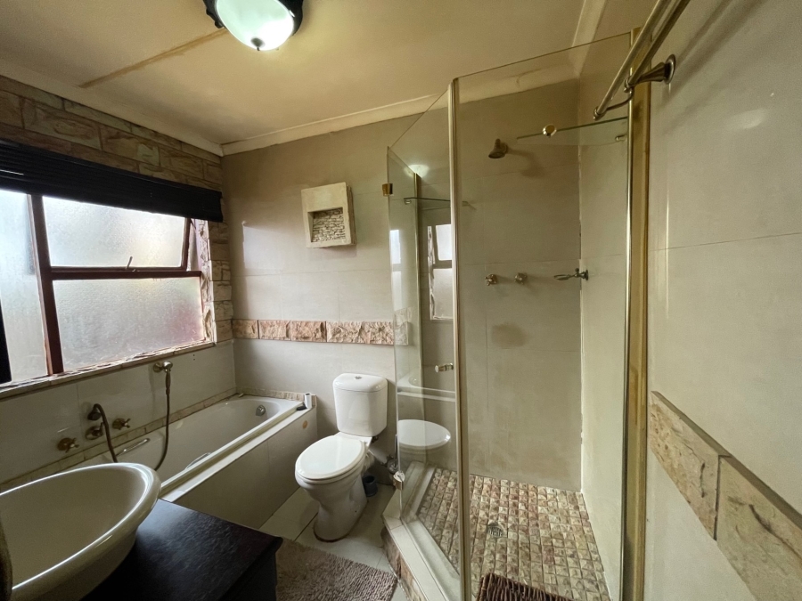 4 Bedroom Property for Sale in Baysvalley Free State